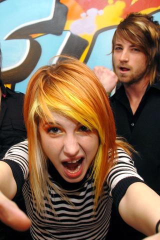 Paramore -  Wallpaper #2 320 x 480 (iPhone/iTouch)