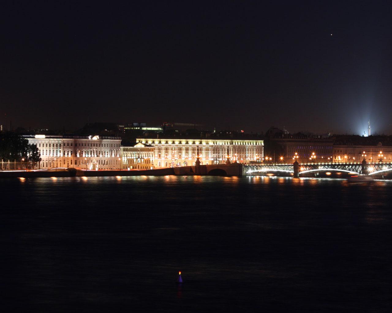 St Petersburg - At night Wallpaper #2 1280 x 1024 