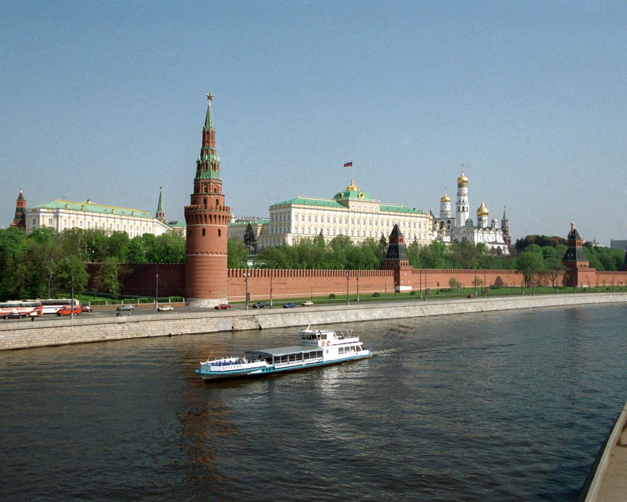 Moscow - Kremlin Wallpaper #3 1280 x 1024 