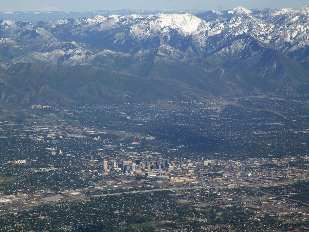 Salt Lake City - Aerial View Wallpaper #1 1024 x 768 