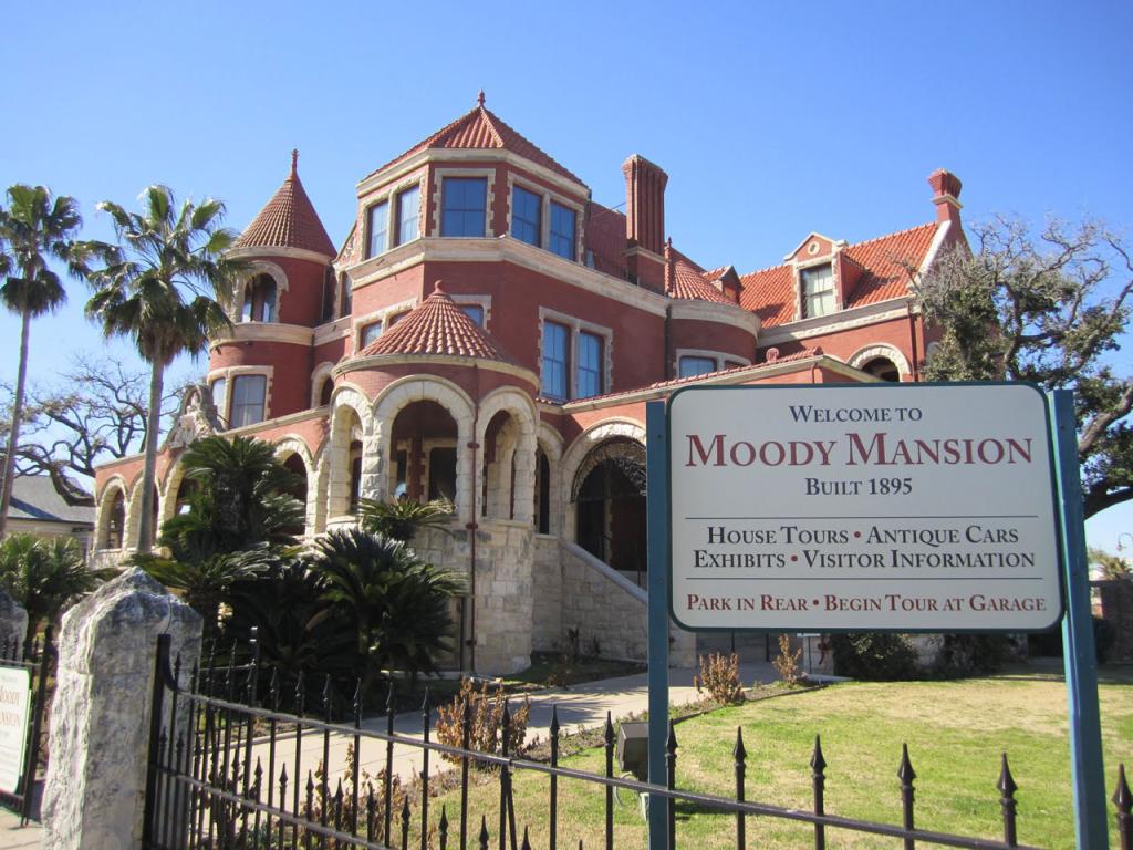 Galveston - Moody Mansion Wallpaper #3 1024 x 768 