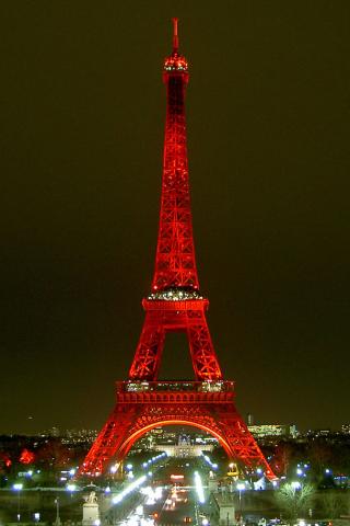 Paris - Eiffel Tower Wallpaper #3 320 x 480 (iPhone/iTouch)