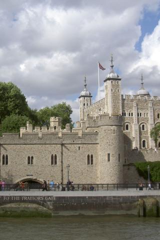 London - Tower of London Wallpaper #1 320 x 480 (iPhone/iTouch)