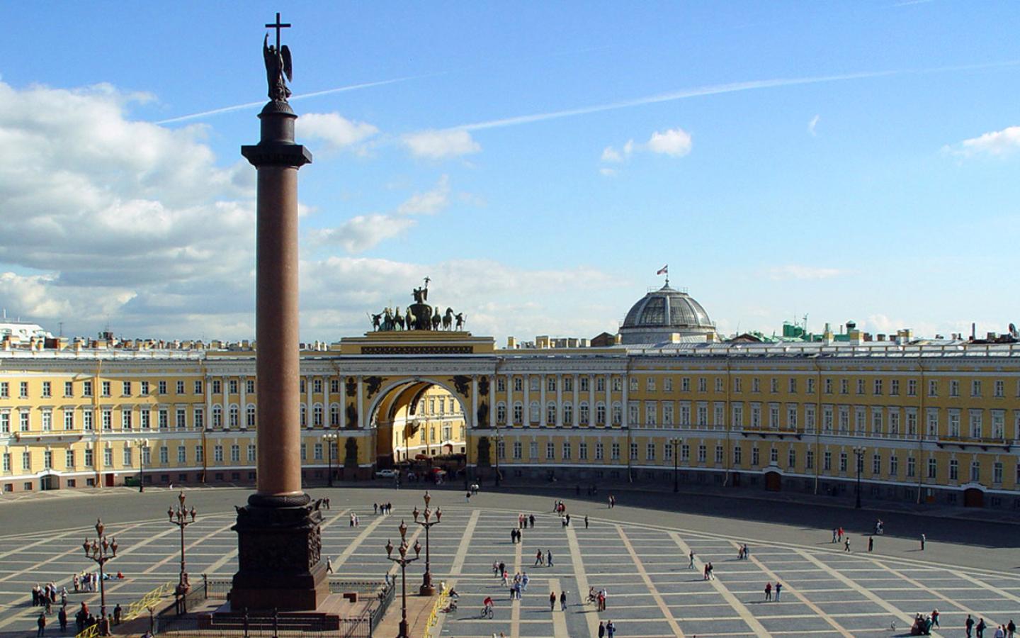 St Petersburg - Palace Square Wallpaper #4 1440 x 900 