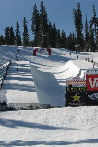 Northstar, California - Half-pipe Wallpaper #4 320 x 480 (iPhone/iTouch)