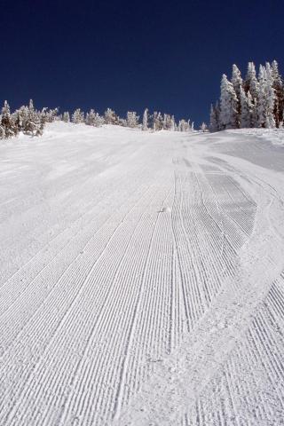 Grand Targhee, Wyoming - Lost Groomers (blue) Wallpaper #2 320 x 480 (iPhone/iTouch)